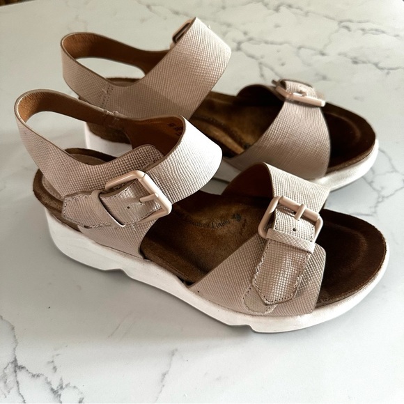 Sofft Shoes - Sofft Women’s Castello Sandals